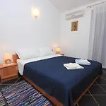 Apartmán By The Sea Artatore, Losinj - 7935 *