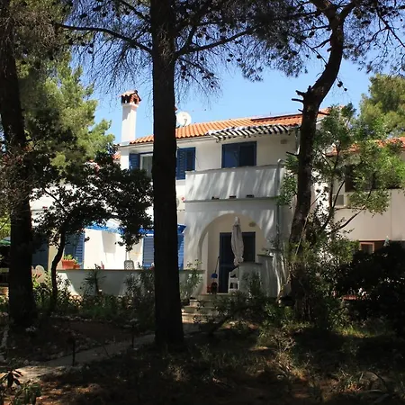 By The Sea Artatore, Losinj - 7935 Apartman *