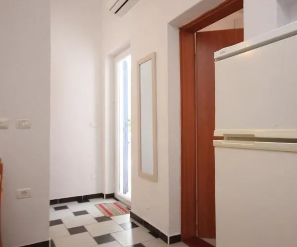 By The Sea Artatore, Losinj - 7935 Apartman *