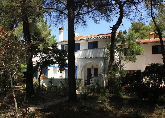 By The Sea Artatore, Losinj - 7935 Apartman *